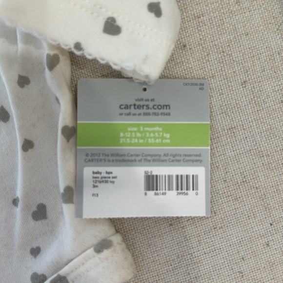 Carters Outfit - Picture 3 of 3